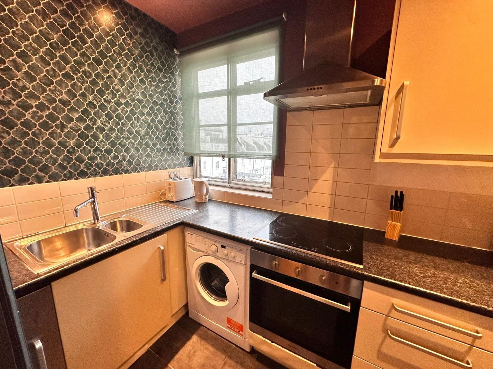 Paddington Station - 2-Bedrooms, 2-Baths And Living Room - Posh Apartment In Central Londyn Zewnętrze zdjęcie